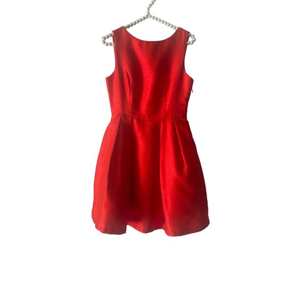 Med Soprano NEW solid Red deep V bow back side zip party Cocktail Dress NWT - Picture 2 of 5